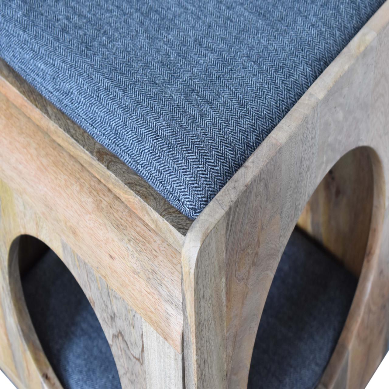 Round Cut-out Pet Bed with Seat Pad - Image 8