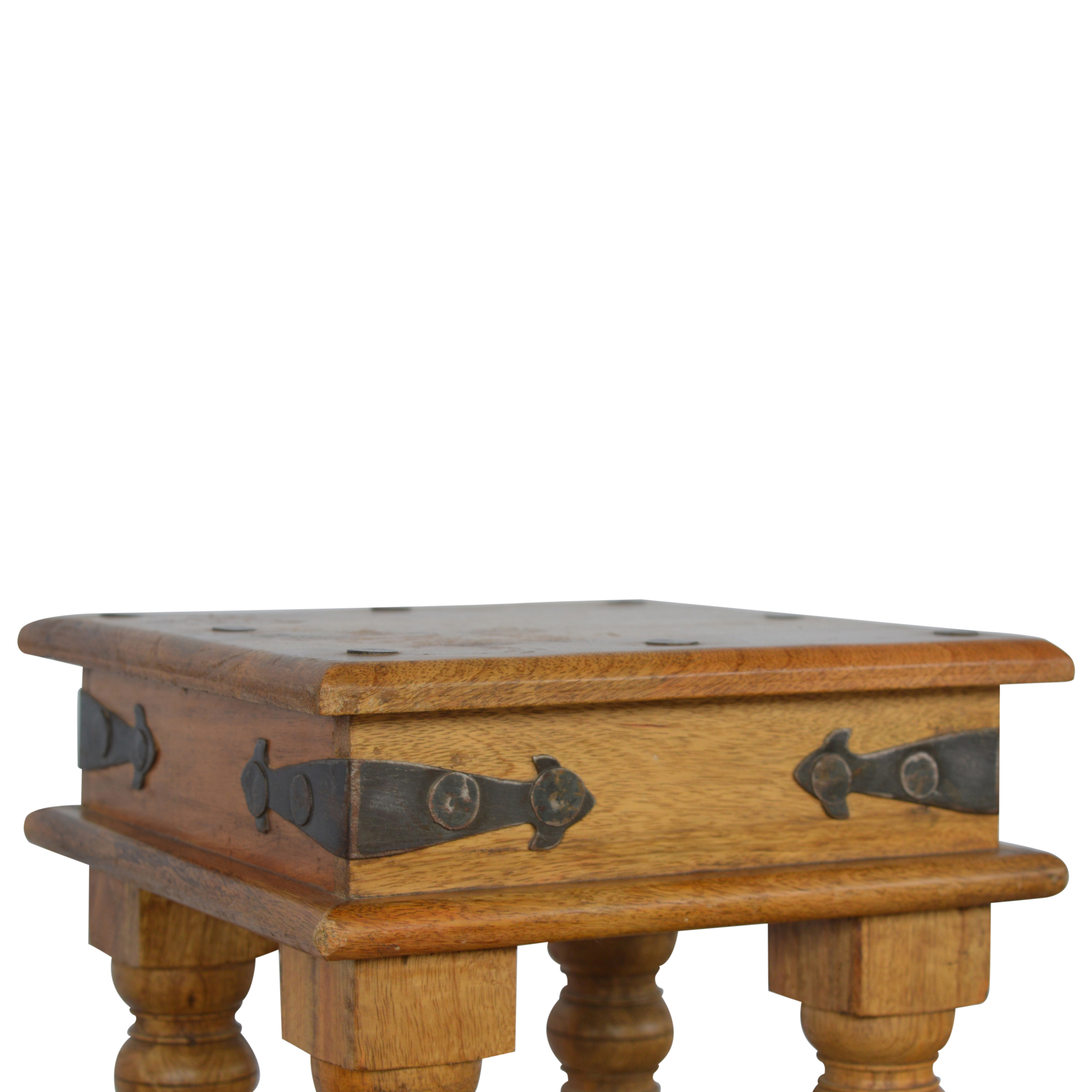Thakat End Table - Image 7