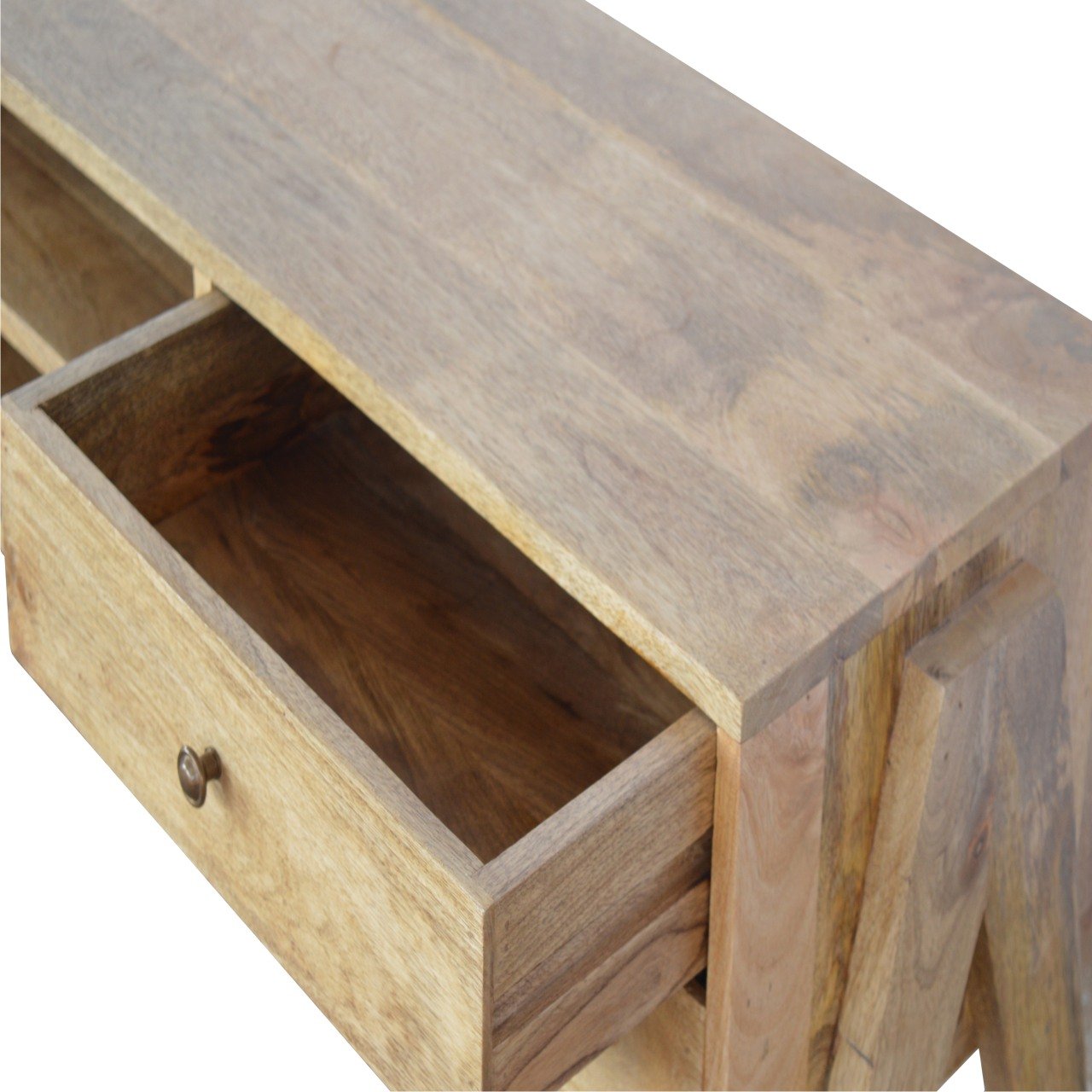 Trestle Media Unit - Image 4